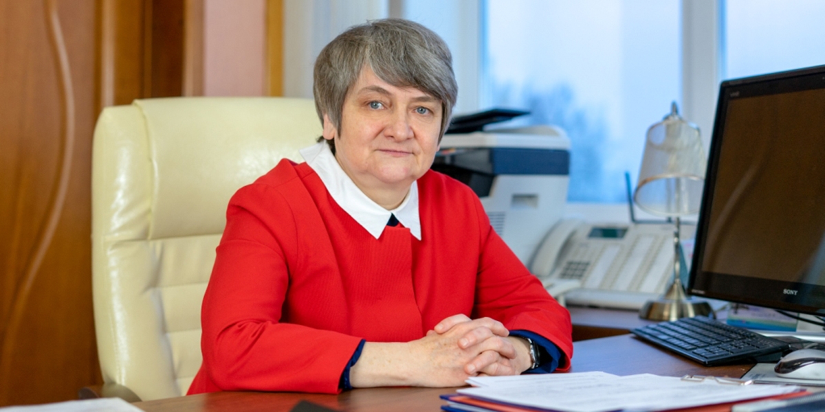 Rector of UlSTU Nadezhda Yarushkina congratulates lecturers, staff, students and partners on the New Year